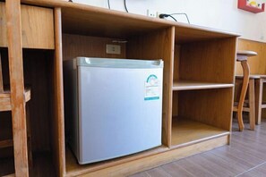 遮光窗帘、免费 WiFi