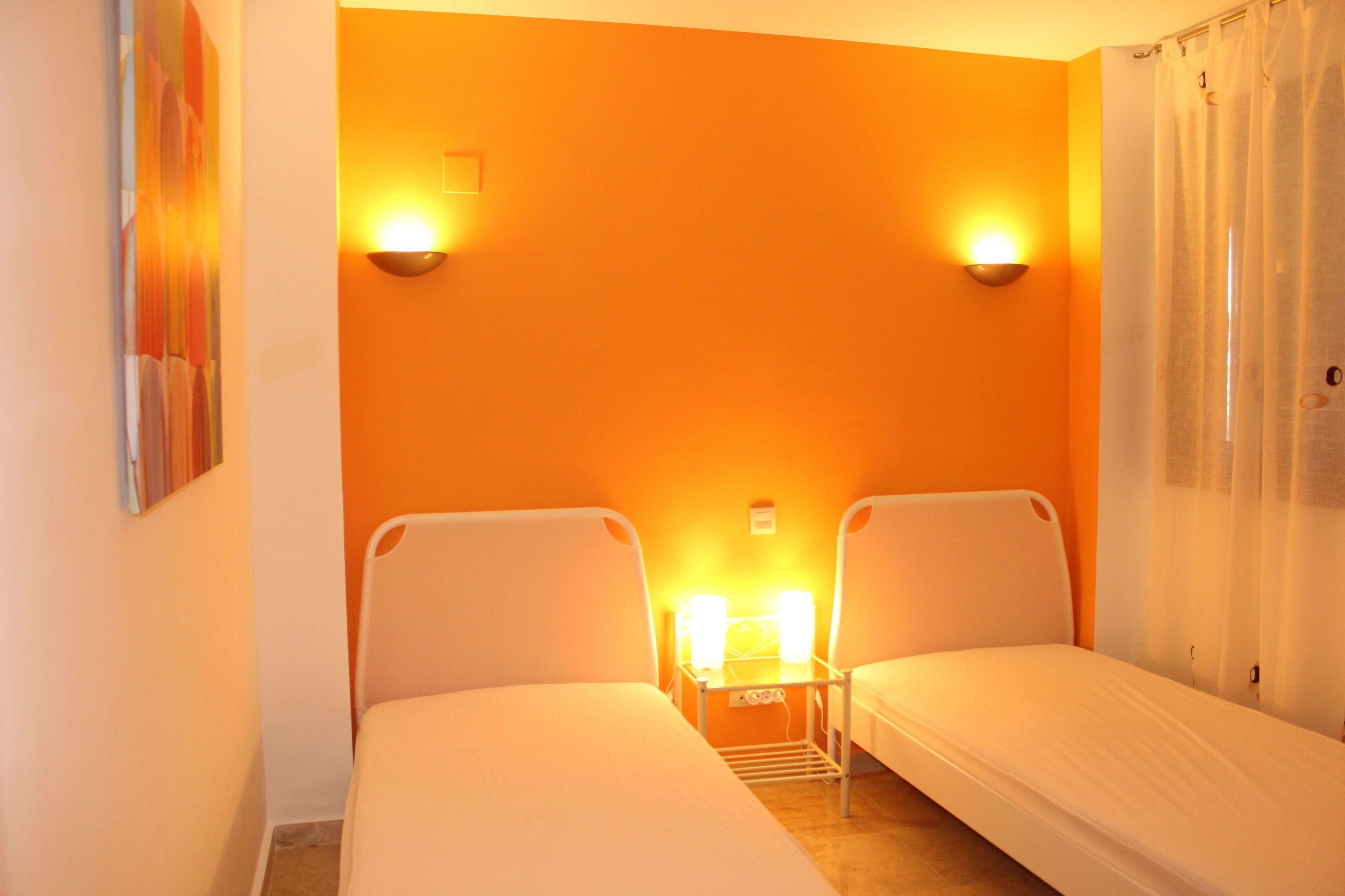 2 soverom, strykejern/-brett, wi-fi og sengetøy