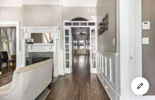 Klassinen / moderni keskustakoti Valdostassa