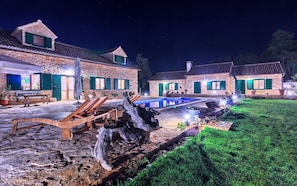 Exterior - Finca Hvar - 3 individual houses, 5 bedrooms, bicycles for all, and a pool by MyWaycation (Stari Grad)