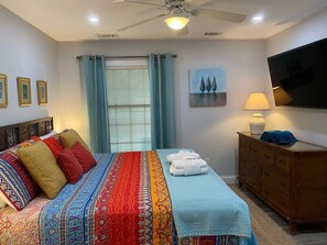 5 bedrooms, desk, iron/ironing board, travel cot