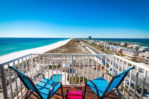 Property grounds - Amazing Beach & Sunset Views, Free Lazy Days Beach Chairs/Umbrella provided (Pensacola Beach)