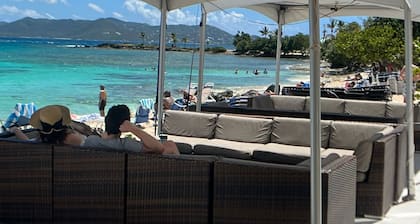 LILA LOTUS BEI CRYSTAL COVE SAPPHIRE BEACH WEST