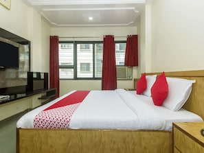 1 bedroom, premium bedding, Tempur-Pedic beds, individually decorated