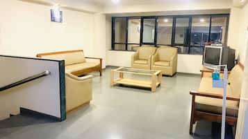 Khu sảnh