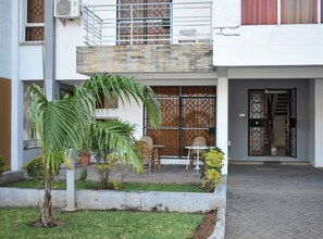 Porch - Pearl Apartments (Mombasa)