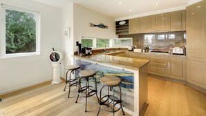 Apartment, 3 Bedrooms | Private kitchen | Coffee/tea maker, fridge, microwave, oven - Koonya Paradise (Sorrento)