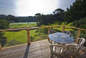 Pemandangan dari properti