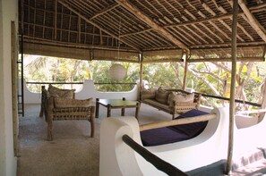 Terrace/patio - Shambani Cottages (Diani Beach)