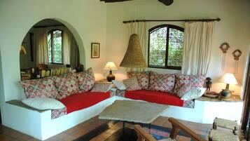 Villa, 2 Bedrooms (Flamboyant) | Living room