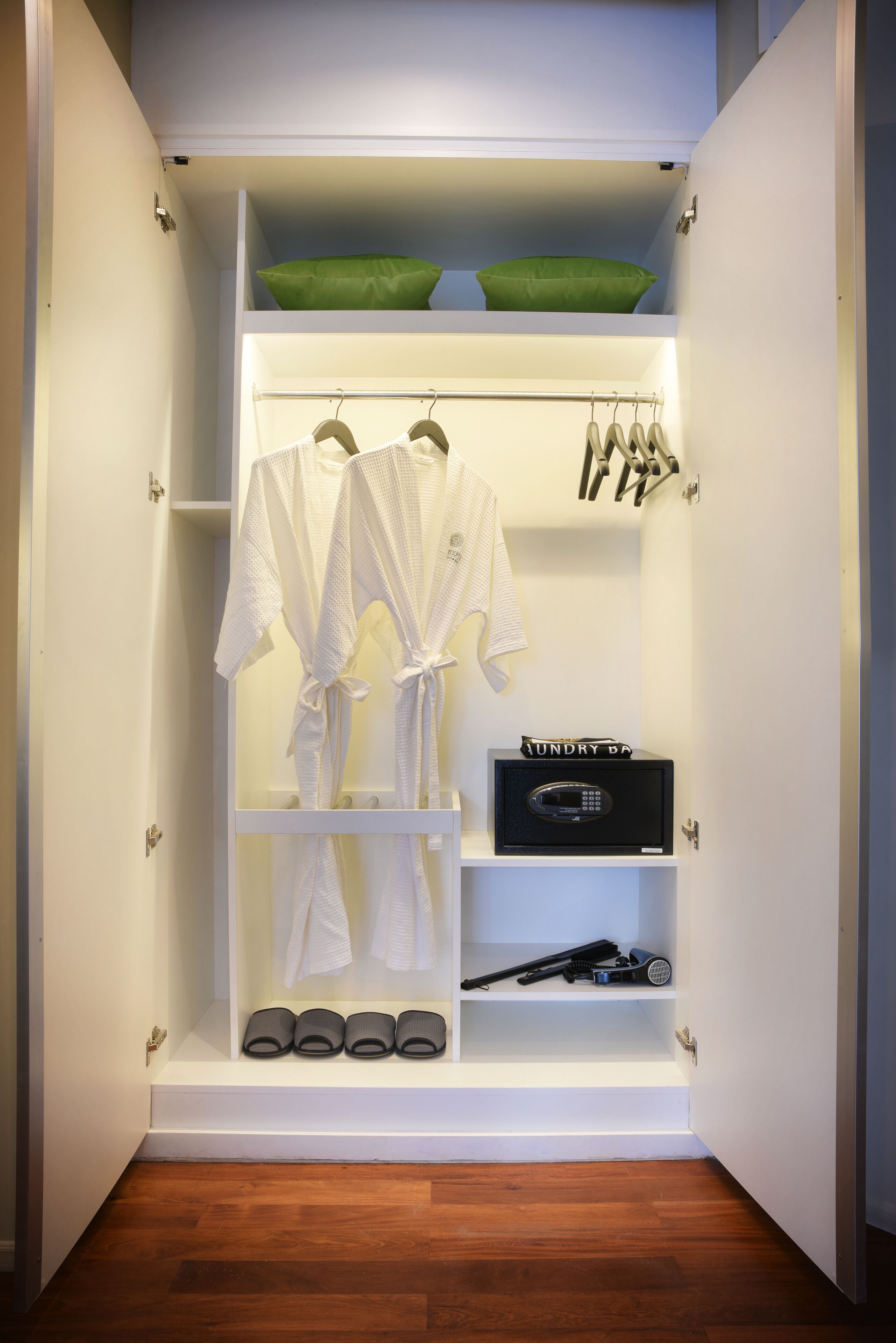 exclusive studio suite, 1 bedroom, pool view | bathroom | separate bathtub and shower, deep-soaking bathtub, rainfall showerhead