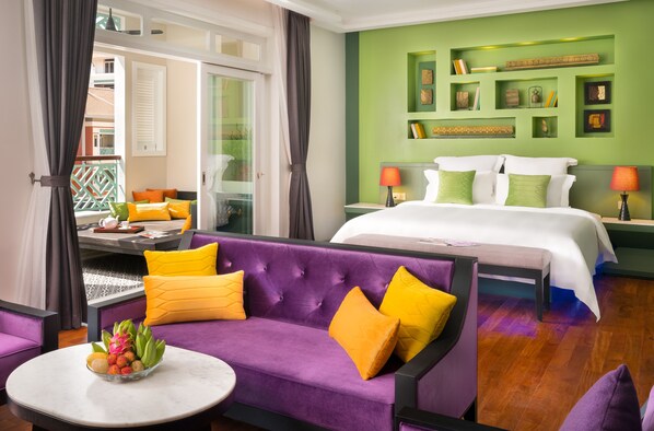 Grand Suite, 1 King Bed, Pool View | Premium bedding, pillowtop beds, minibar, in-room safe