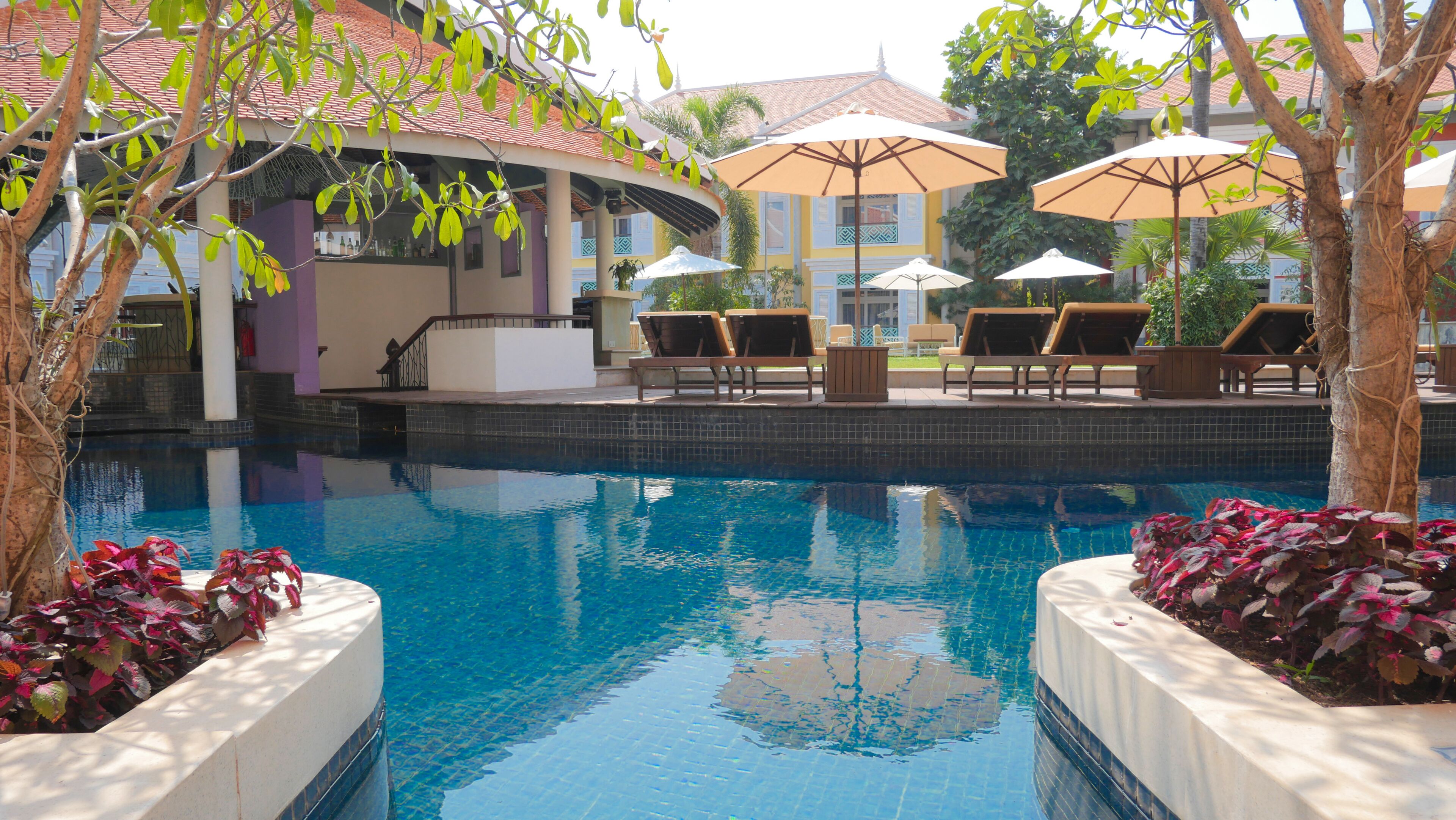 家庭别墅 | 高档床上用品、加厚床垫、迷你吧、客房内保险箱