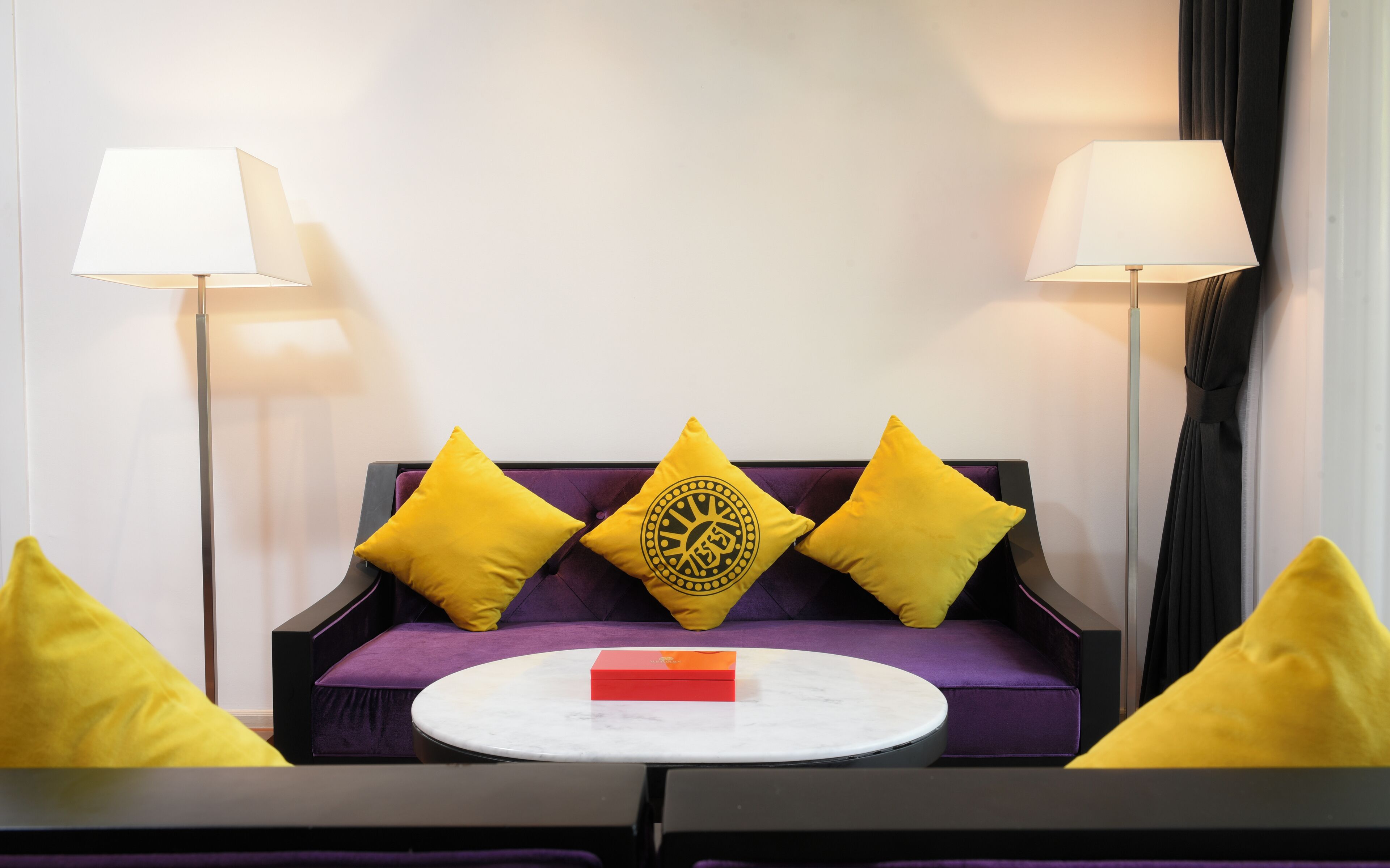 premium bedding, pillow-top beds, minibar, in-room safe