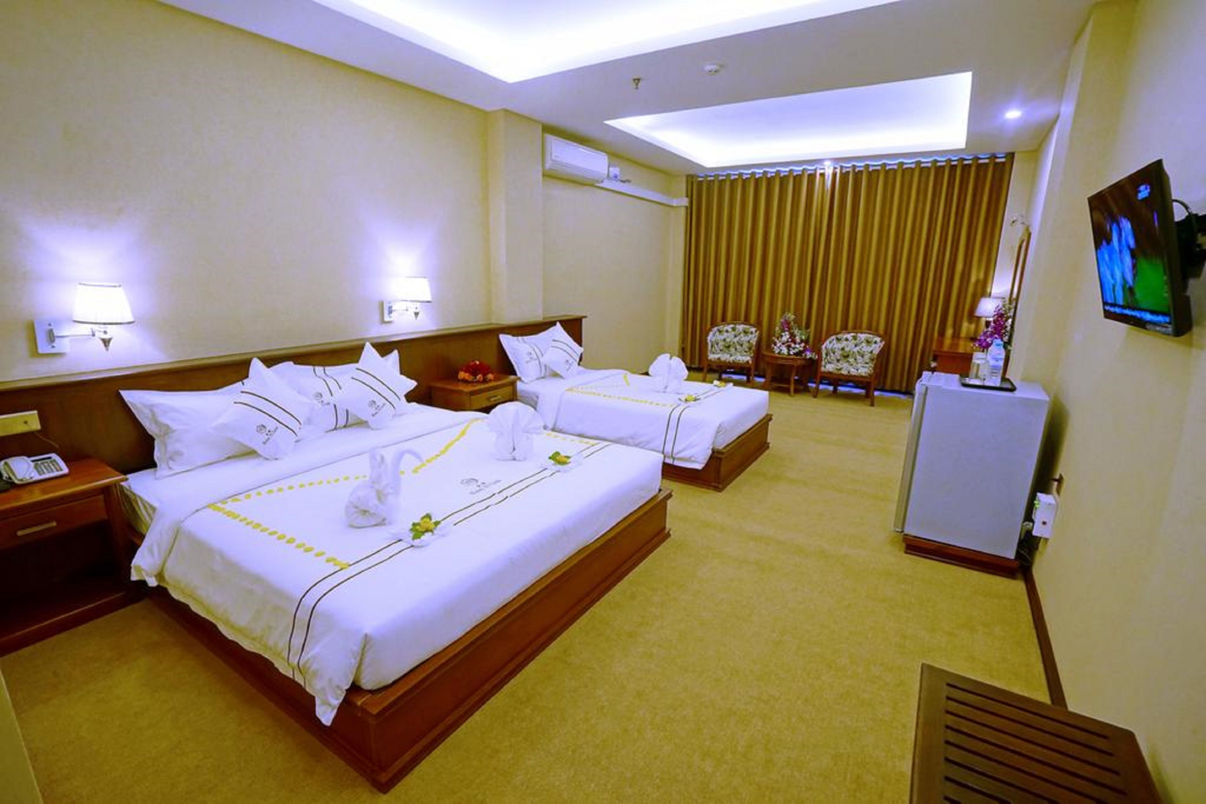 Kamar Keluarga | Minibar, brankas, meja kerja, dan Wi-Fi gratis