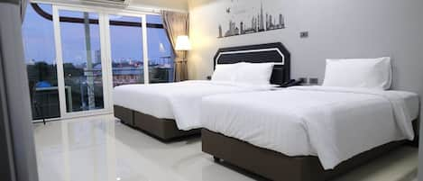 Triple Room | Free WiFi, bed sheets