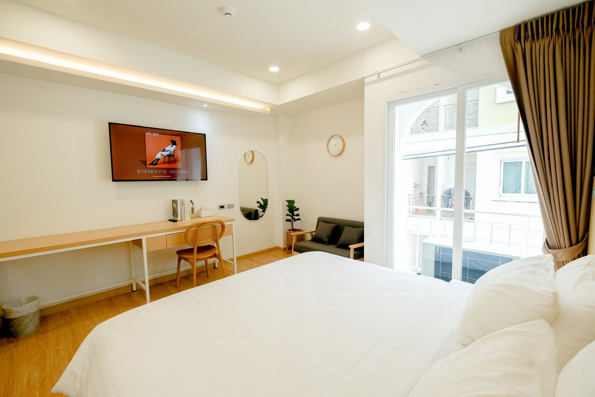 Wi-Fi de cortesia, roupa de cama