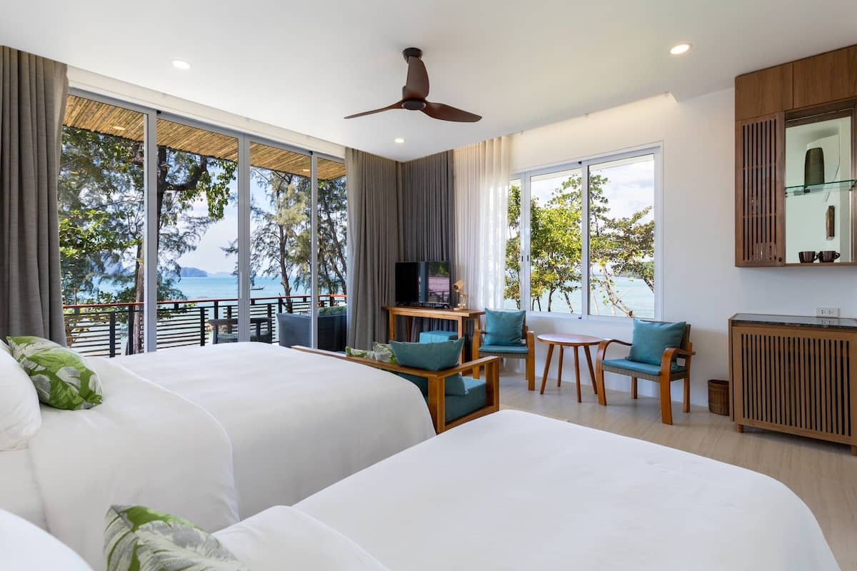 triple suite seaview villa | minibar, in-room safe, free cots/infant beds, free wifi