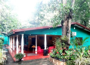 Front of property - Palitha Home Stay (Sigiriya)