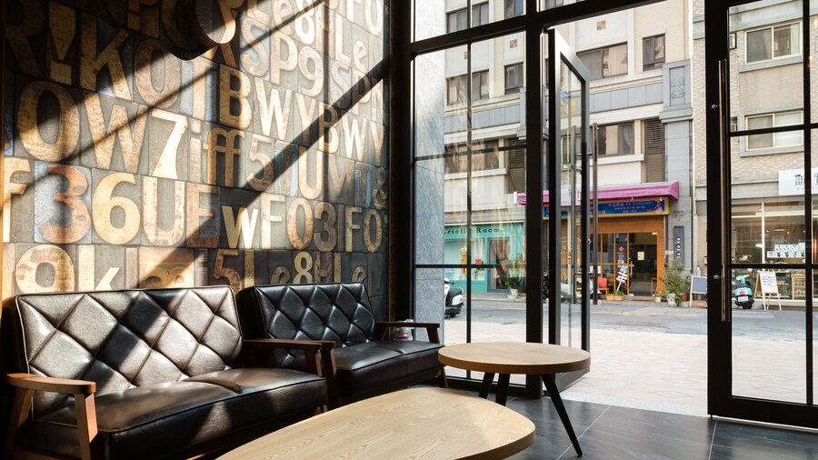 CHECK inn Express Taichung Yizhong