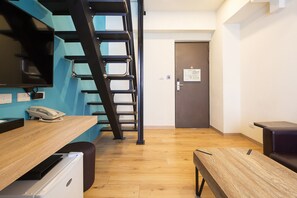 Desk, soundproofing, free WiFi, bed sheets - CHECK inn Express Taichung Yizhong (Taichung)