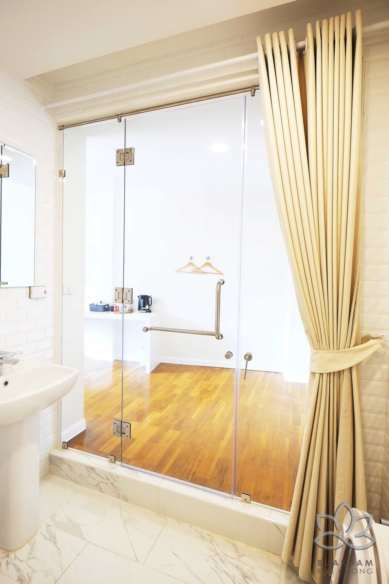 Deluxe Room | Minibar, free WiFi