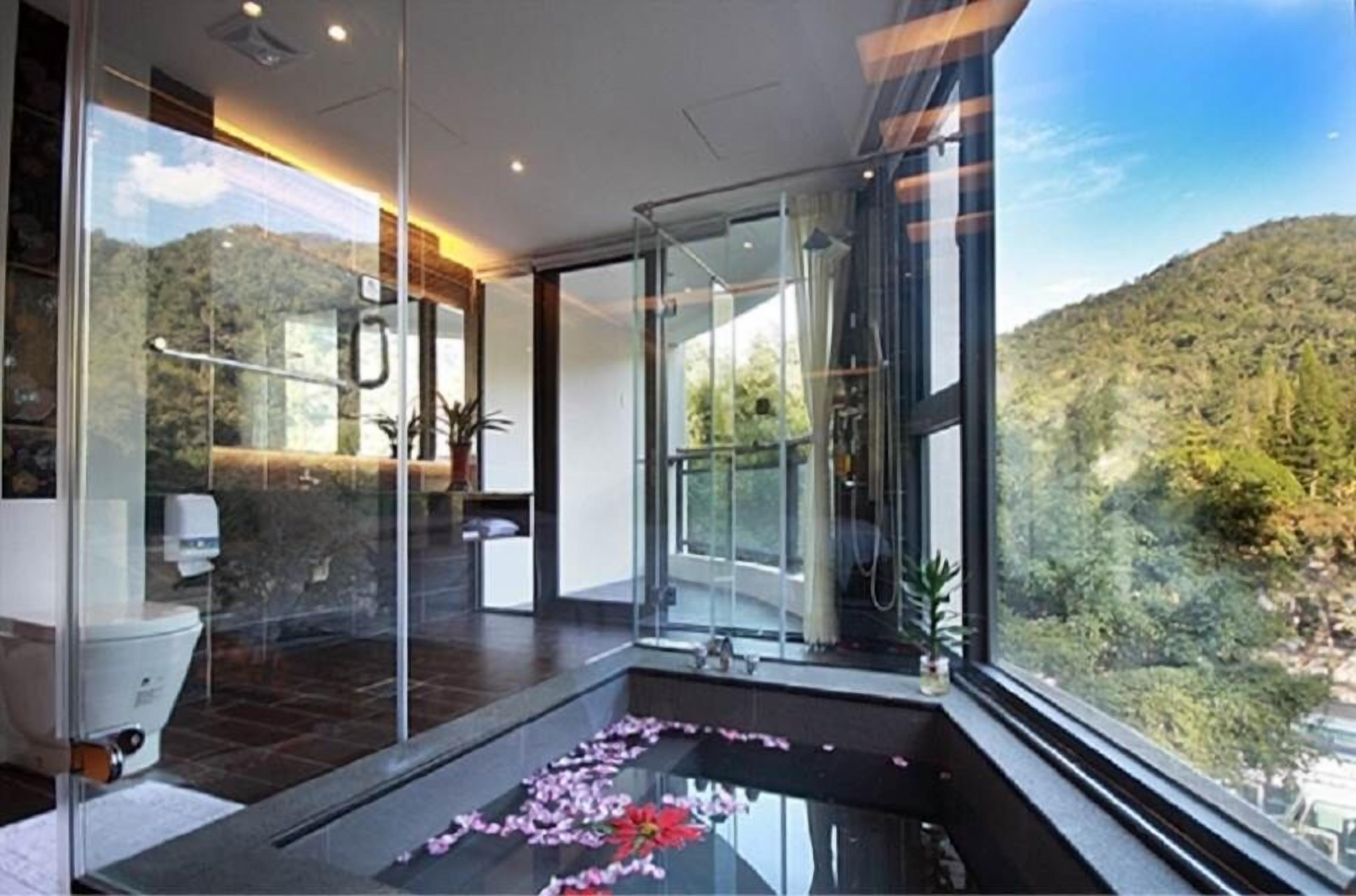 deluxe double room, 1 queen bed, mountain view | desk, soundproofing, rollaway beds, free wifi