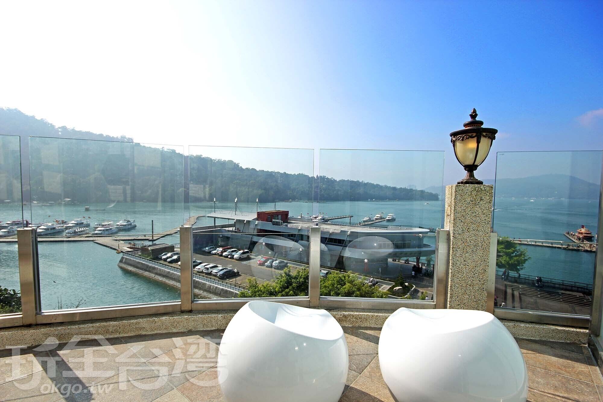 design room, 1 double bed, balcony | terrace/patio