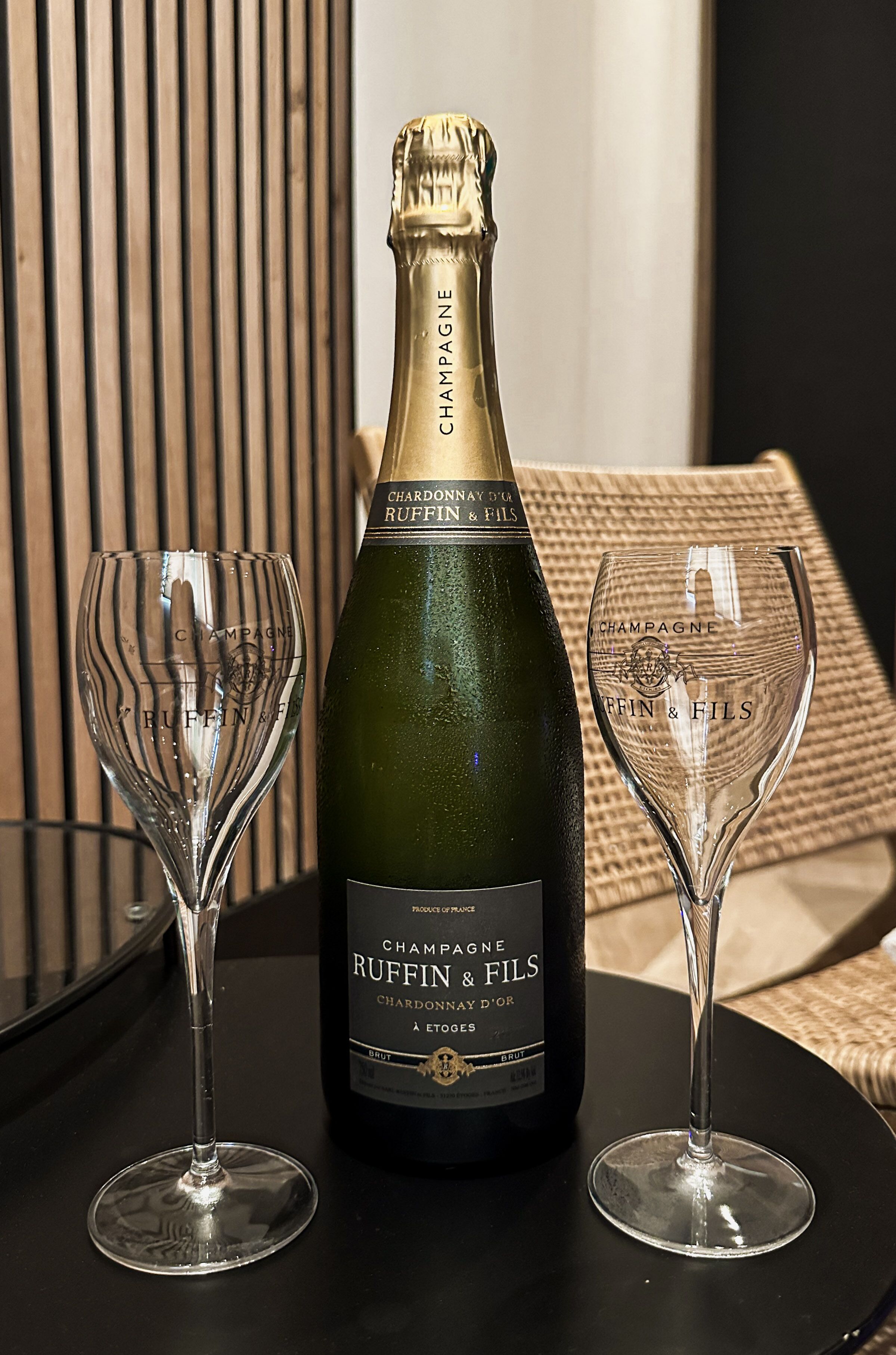 sauna, hot tub, massages