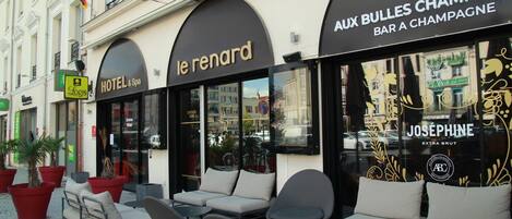 Fachada da propriedade