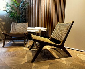 Sauna, hot tub, massages