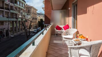 Apartment, 2 Schlafzimmer | Ausblick vom Zimmer