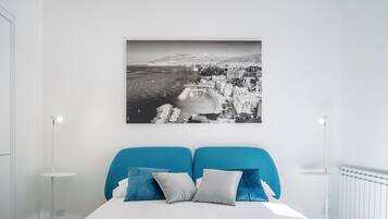 Leilighet, 2 soverom | 1 soverom, sengetøy av topp kvalitet, dundyner og skrivebord