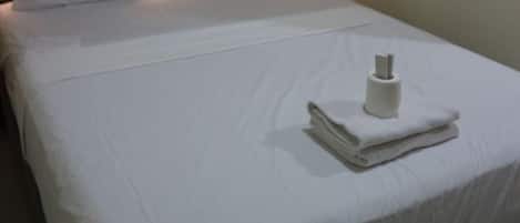 Deluxe Room | Desk, laptop workspace, free WiFi