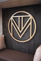 32-inch flat-screen TV with digital channels, TV