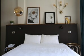 Double Room | In-room safe, soundproofing, iron/ironing board, free cots/infant beds - Cors Hotel (Biguglia)