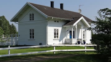 Cottage, 4 Bedrooms (Rättaregården) | 1 bedroom, blackout drapes, soundproofing