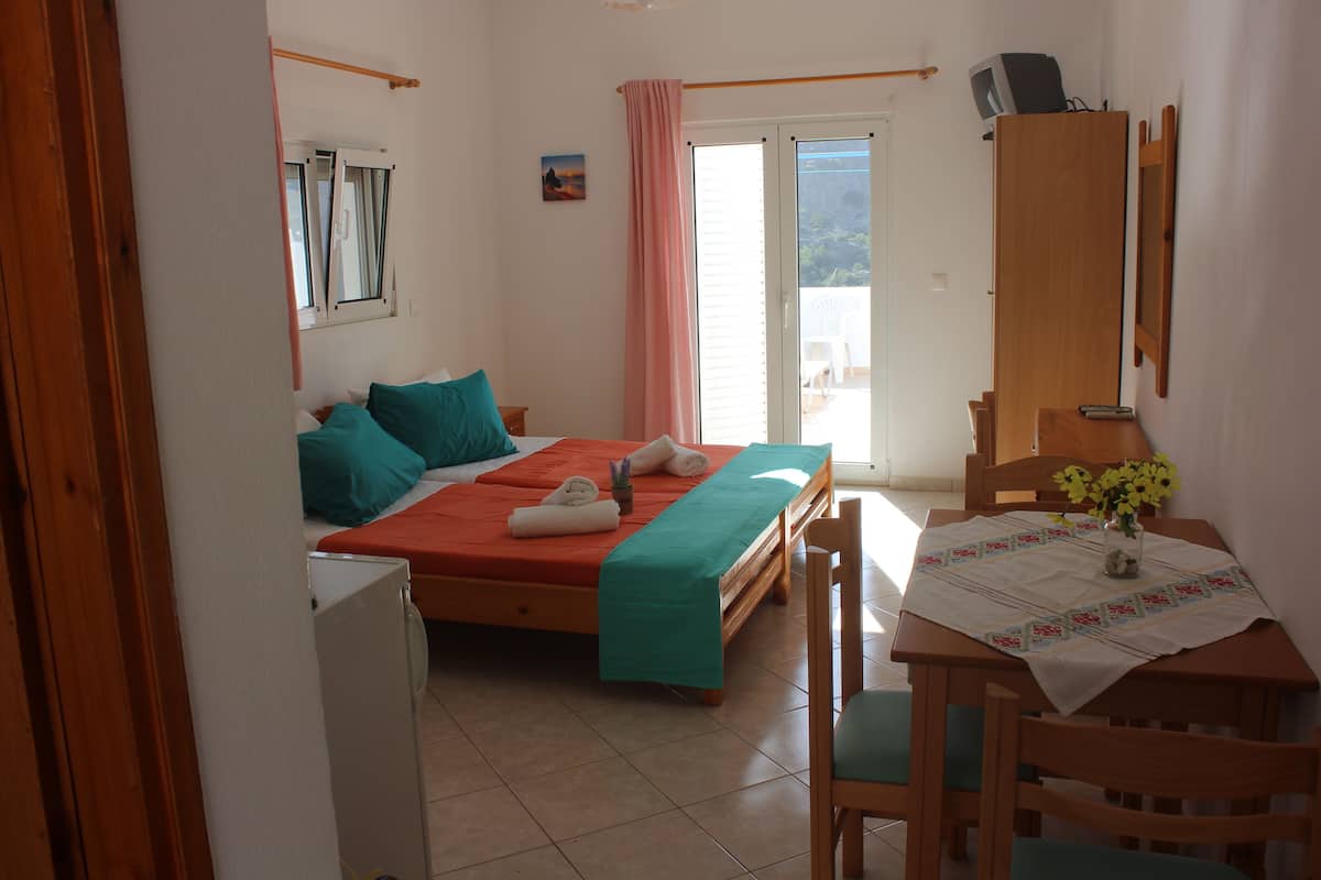 Studio (for 2) | Setrika/meja setrika, Wi-Fi gratis, dan seprai linen