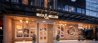 Family Tree Hotel