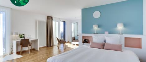 Coffres-forts dans les chambres, bureau, rideaux occultants