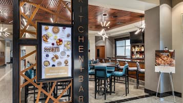 Lobby lounge