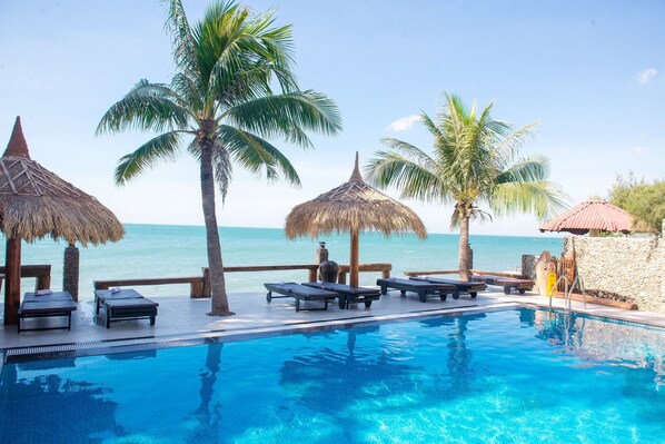 Outdoor pool, open 6:00 AM to 10:00 PM, pool umbrellas - ViVa Resort Mui Ne (Phan Thiet)