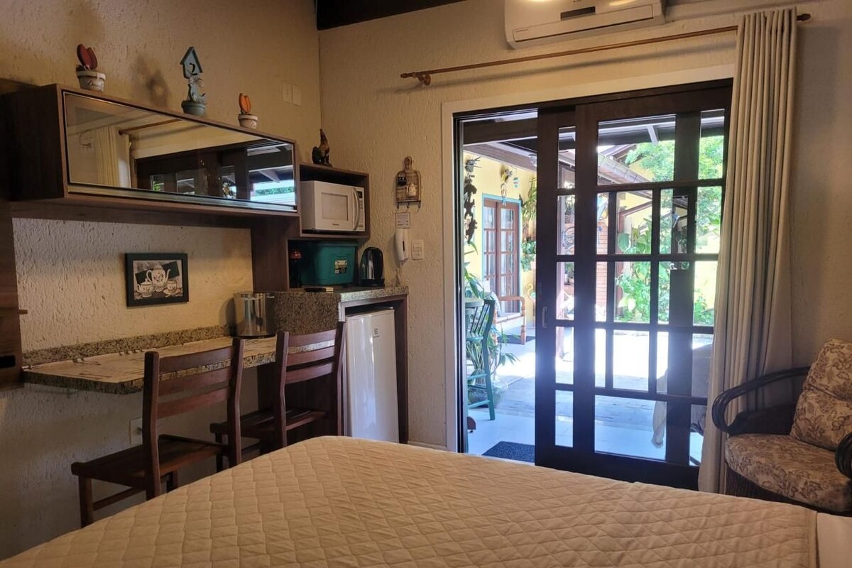 Comfort Room | Desk, laptop workspace, blackout drapes, WiFi (free)