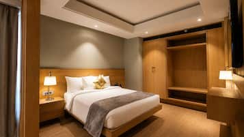 Presidential Suite | 1 bedroom, minibar, in-room safe, desk
