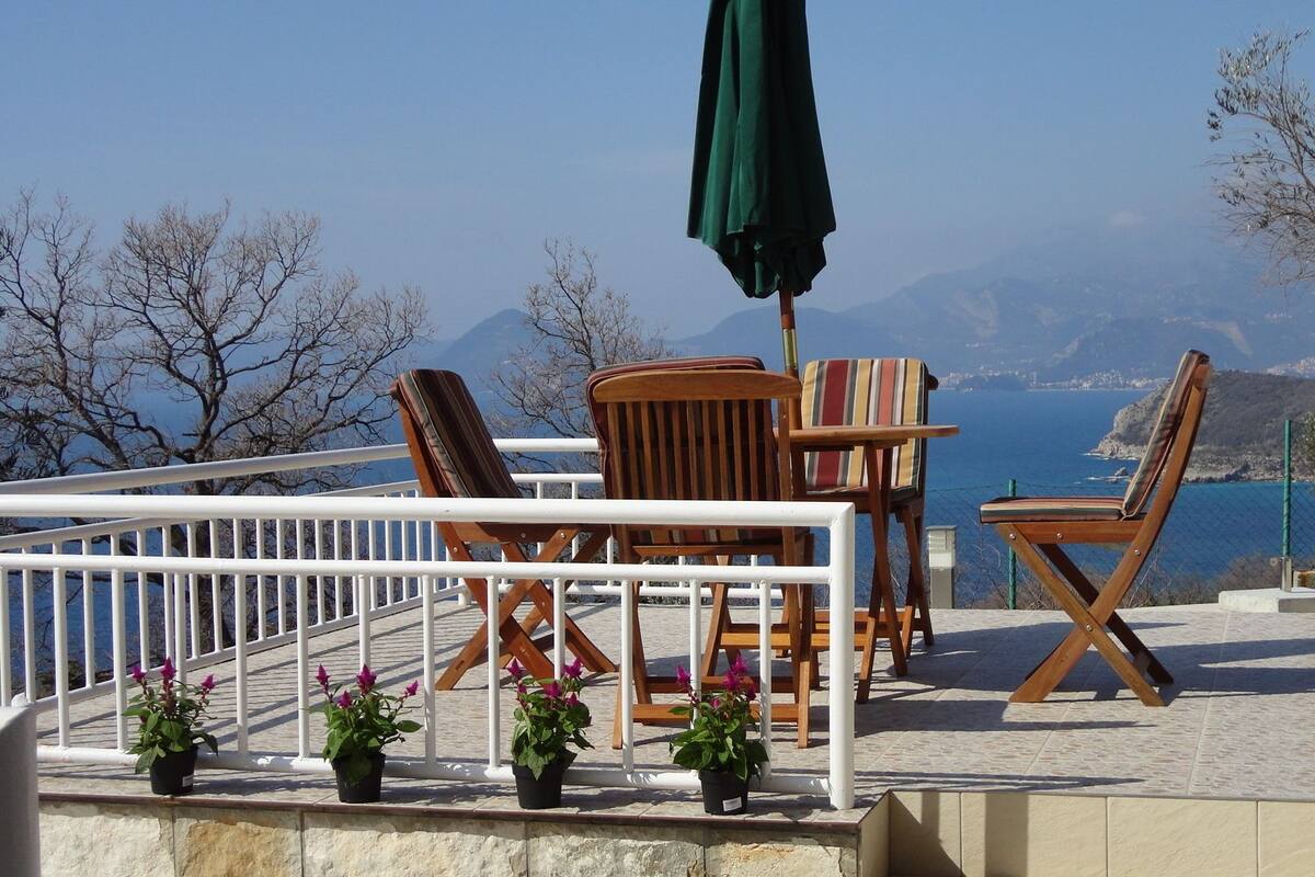 Standard Studio, Partial Sea View, Garden Area | Terrace/patio