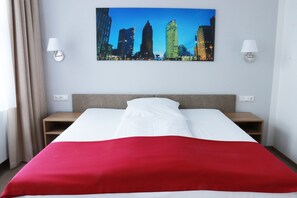 Literie de qualité supérieure, coffres-forts dans les chambres, bureau