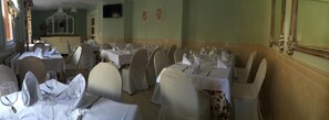 Café da manhã, almoço e jantar