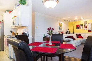 Living area - Gorgeous Two-Bedroom Condo (Edmonton)