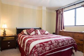 奢華公寓客房, 2 間臥室, 廚房, 城市景 | 1 間睡房、埃及棉床單、高級寢具、獨特設計