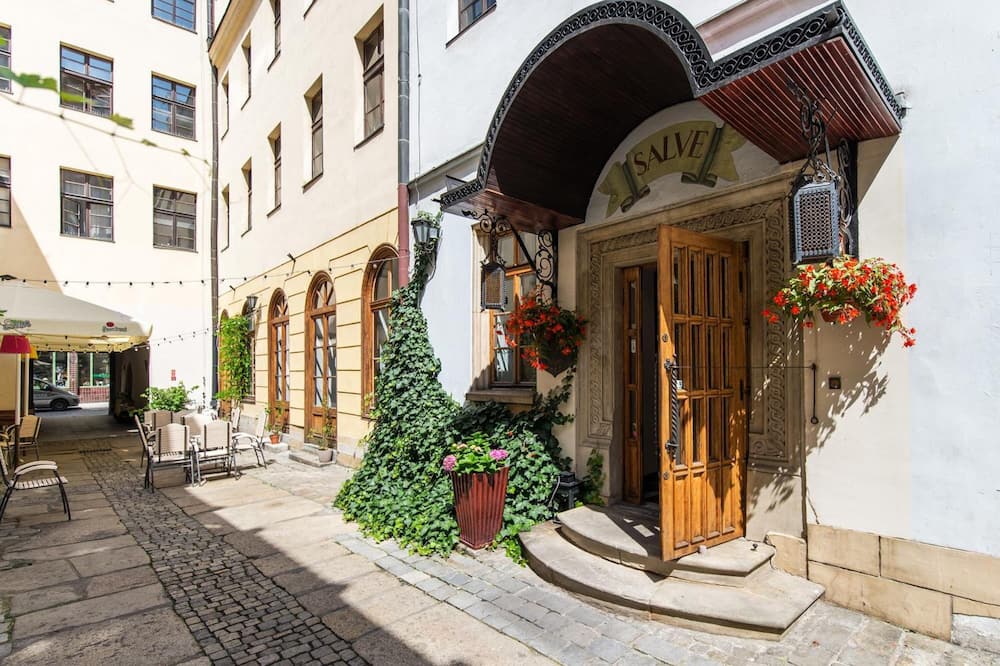 Hotel Dwor Polski